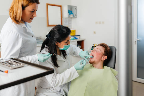 Best Emergency Tooth Extraction in Aurora, MN
